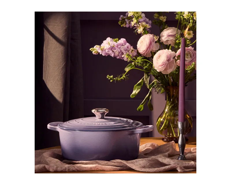 Le Creuset Signature 5.5 qt — product photo